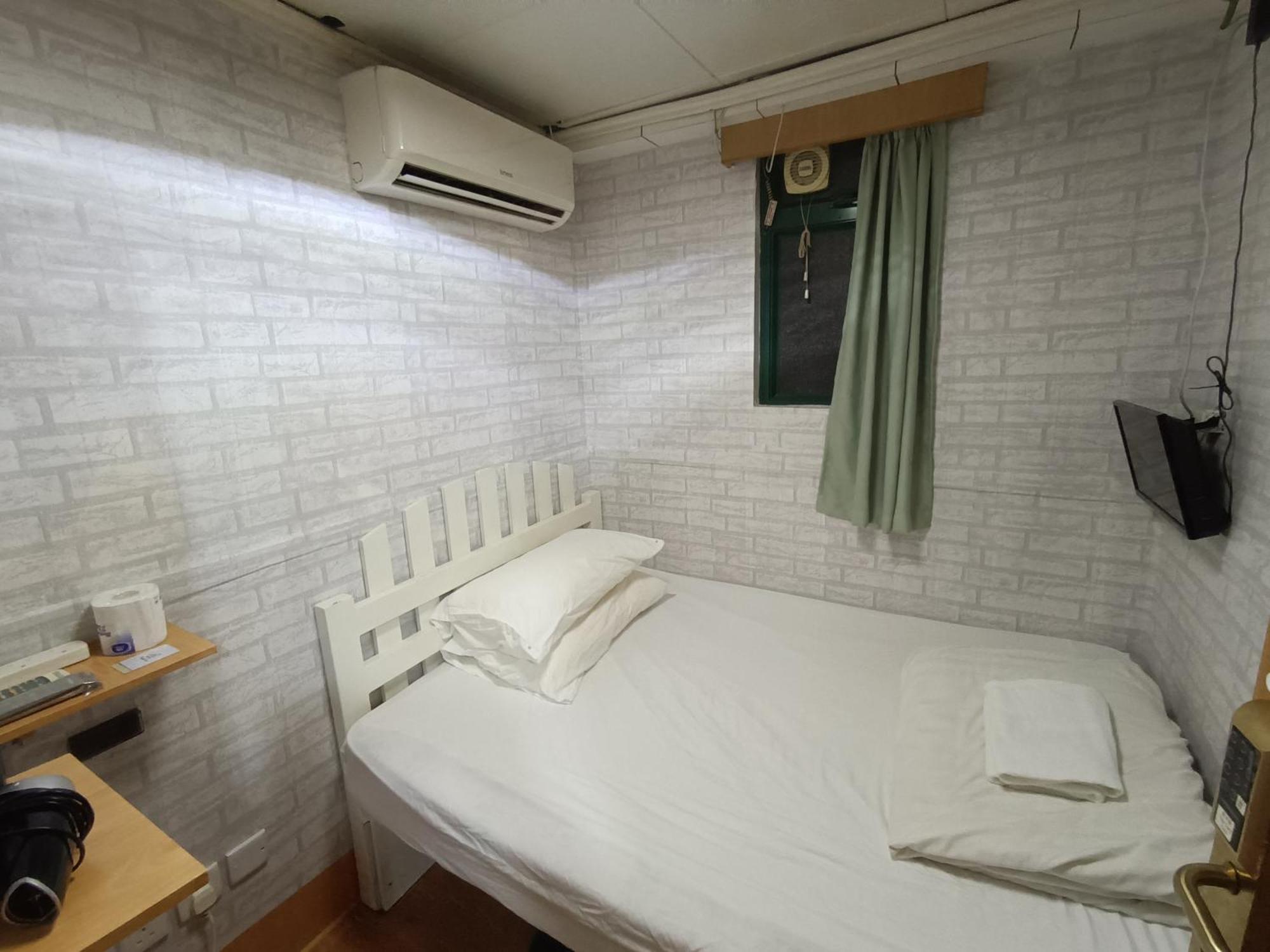הונג קונג Cozy Inn Jordan Station מראה חיצוני תמונה