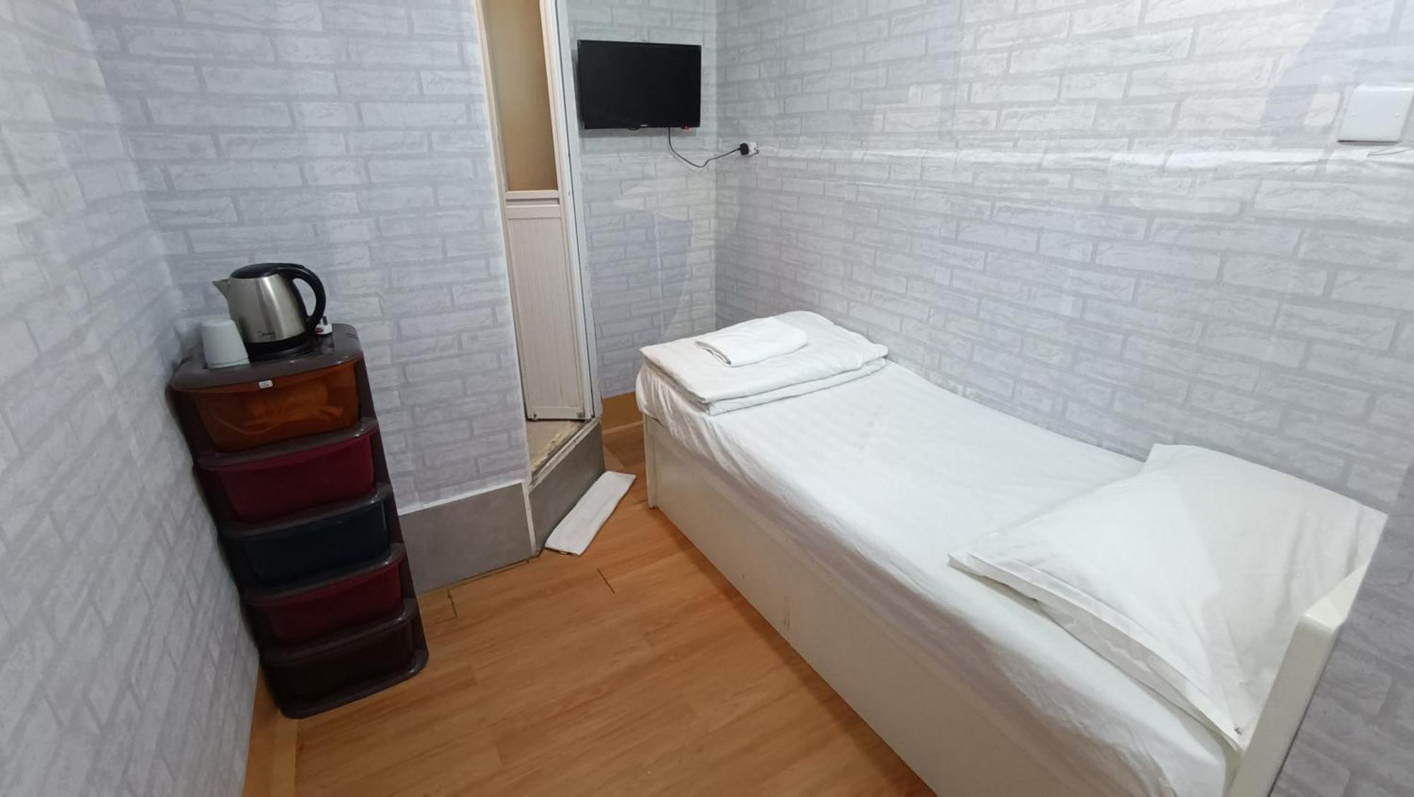 הונג קונג Cozy Inn Jordan Station מראה חיצוני תמונה