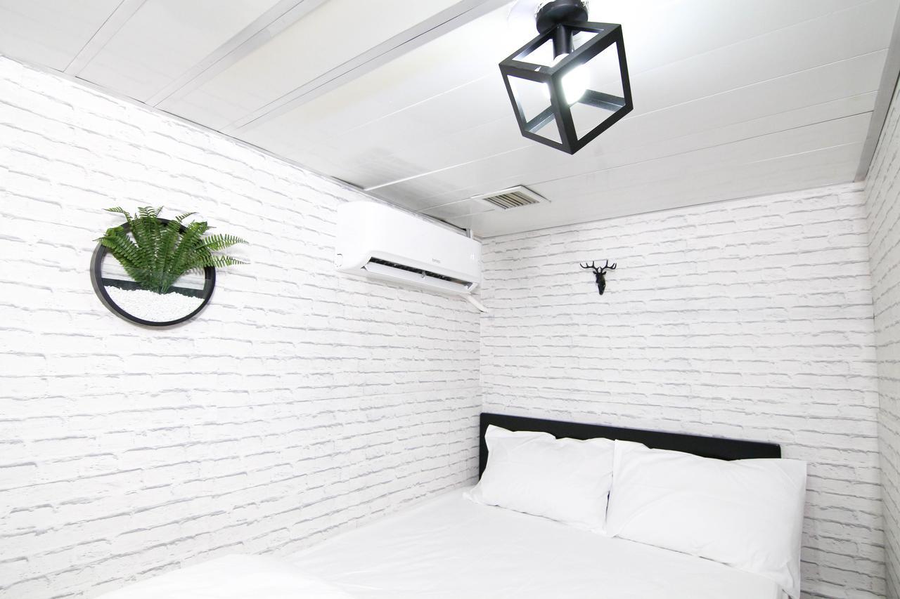 הונג קונג Cozy Inn Jordan Station מראה חיצוני תמונה
