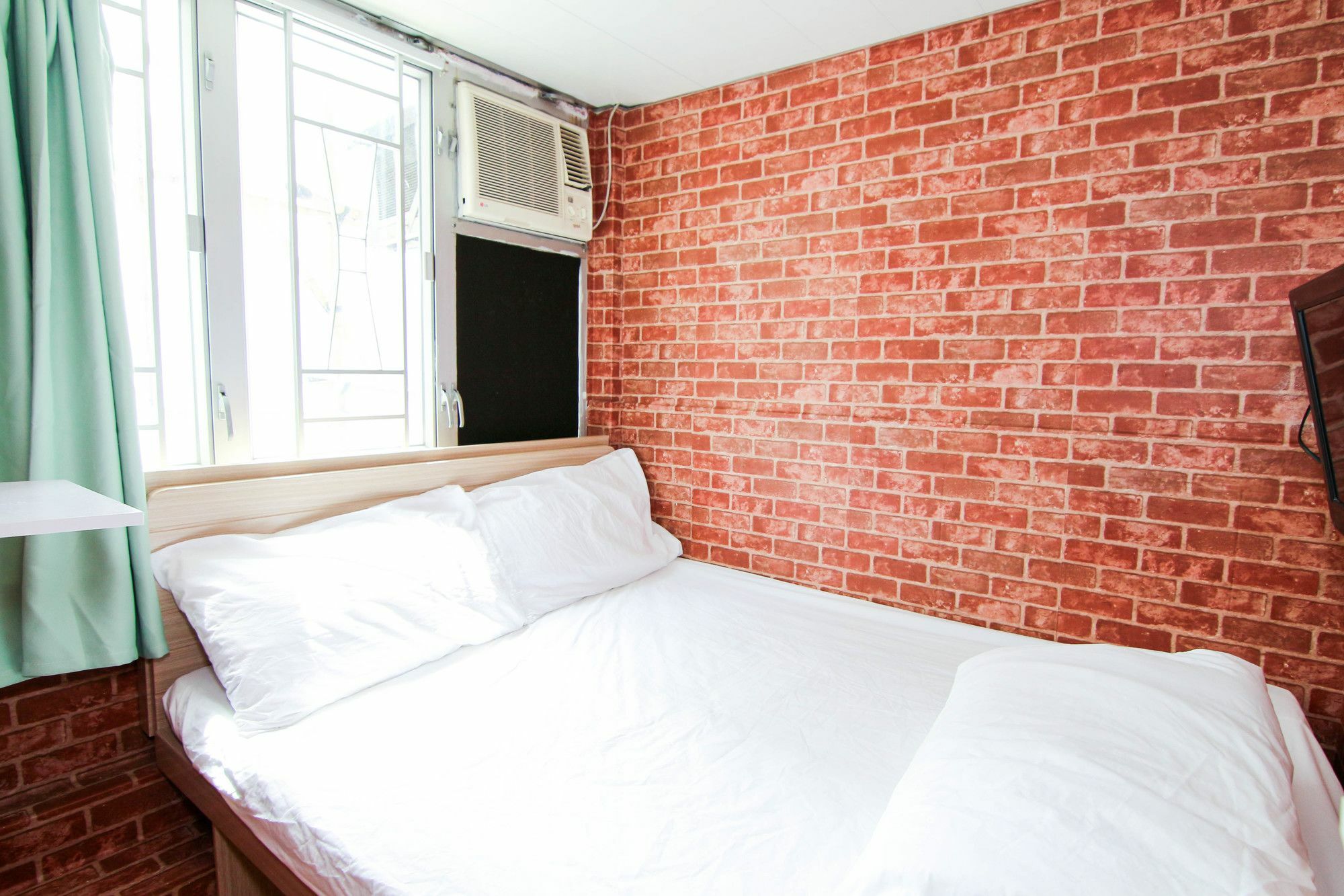 הונג קונג Cozy Inn Jordan Station מראה חיצוני תמונה